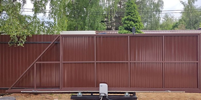 Откатные ворота из профнастила