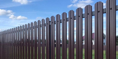 Забор из металлоштакетника Забор из металлоштакетника